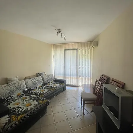 Aurelia Residences Apartment *