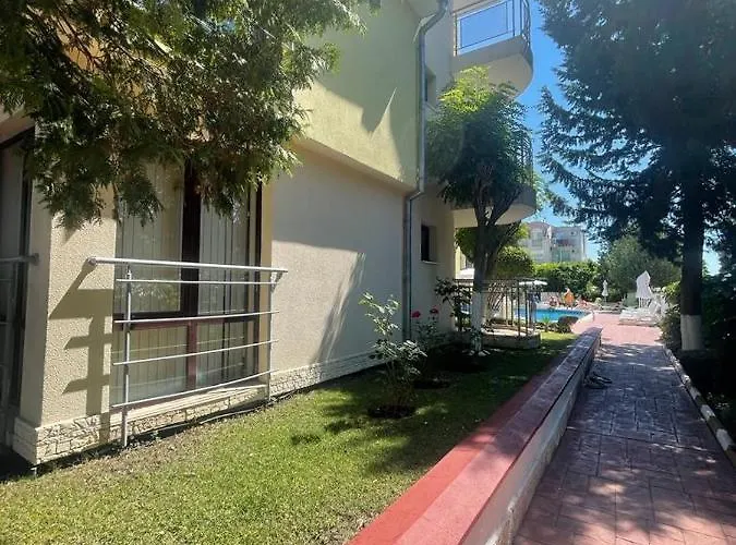 Апартамент Aurelia Residences